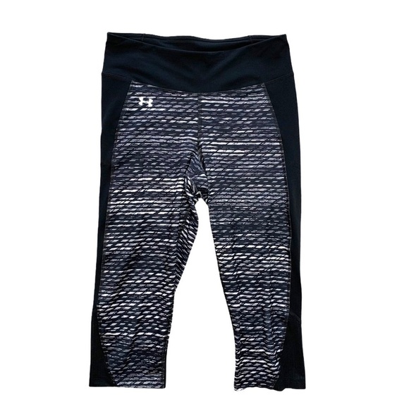 Under Armour Black and White Printed Workout Capri Leggings Size Small - Picture 9 of 17